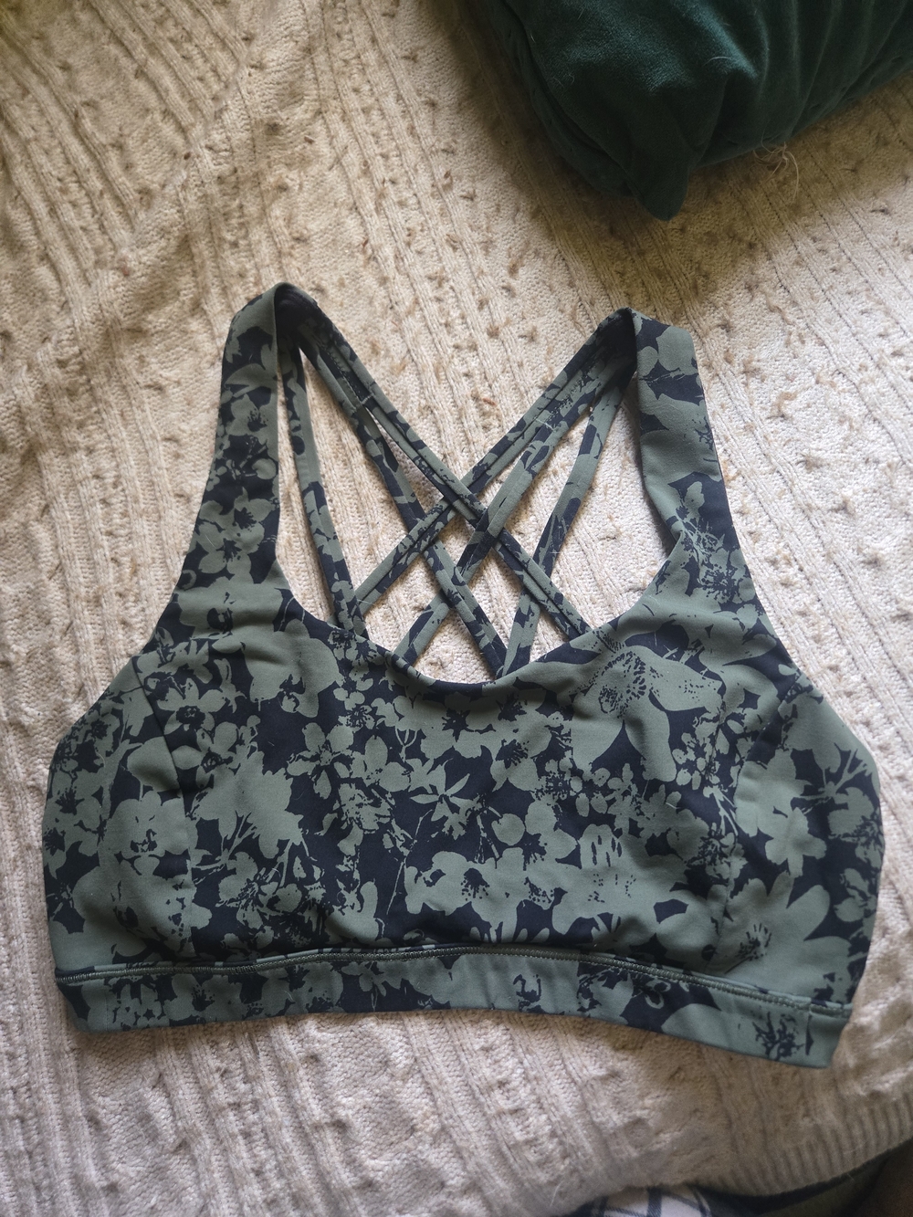 Lululemon Free To Be Serene Bra